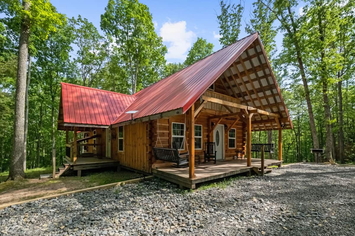 DeepWoods Lodge at Hatfield McCoy